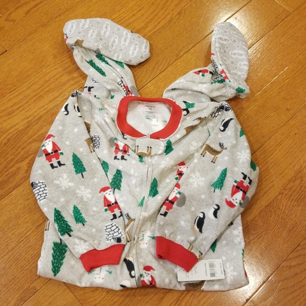 Carter's footed pjs 🤶🎅 sz 5T